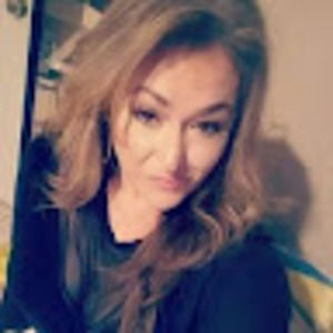 Meet your Posher, Iris